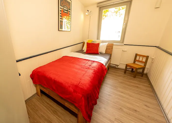 Fewo Am Schwanseebad Mit Garten - Ruhig, Familienfreundlich Und Zentrumsnah